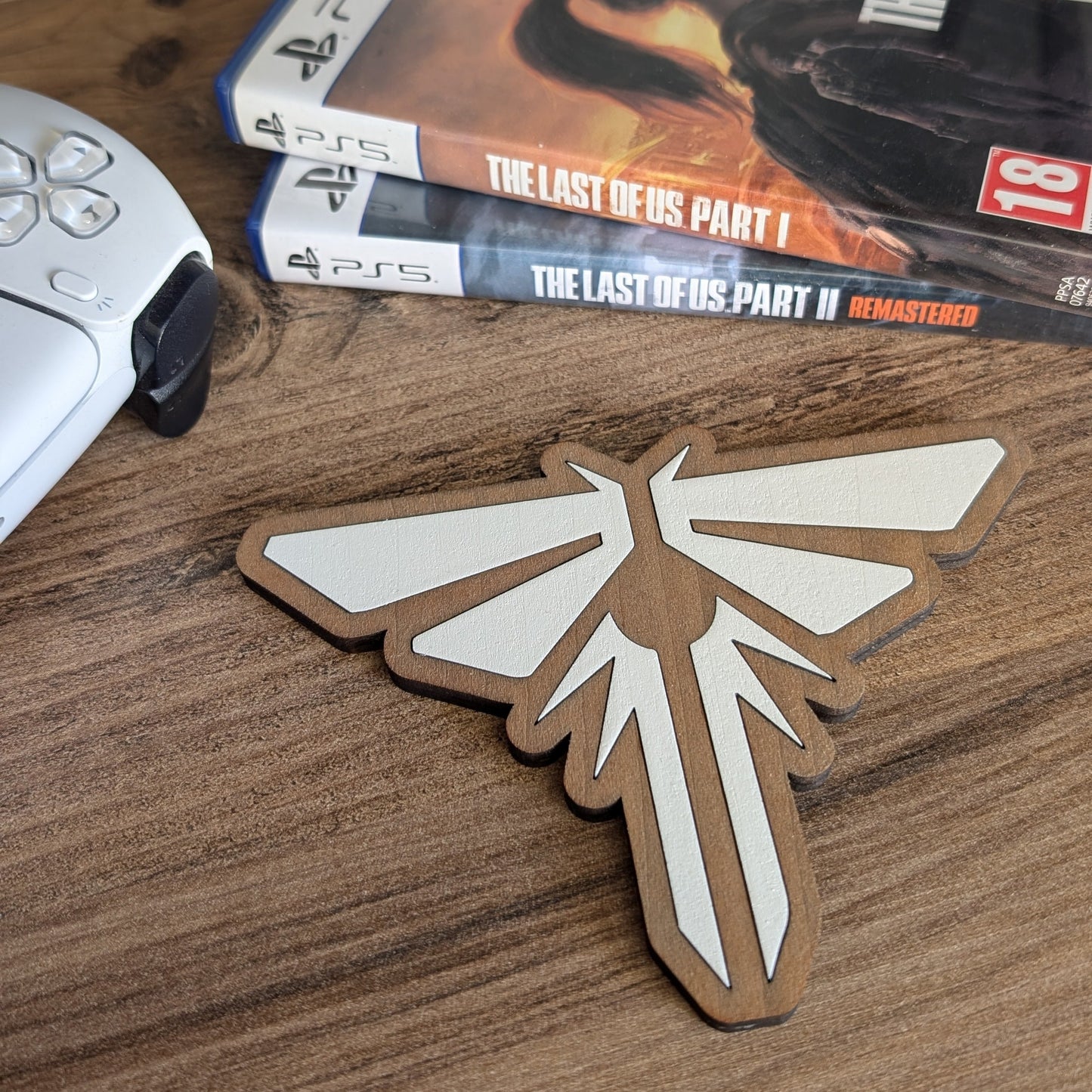 Emblème en bois des Lucioles - The Last Of Us Part 1