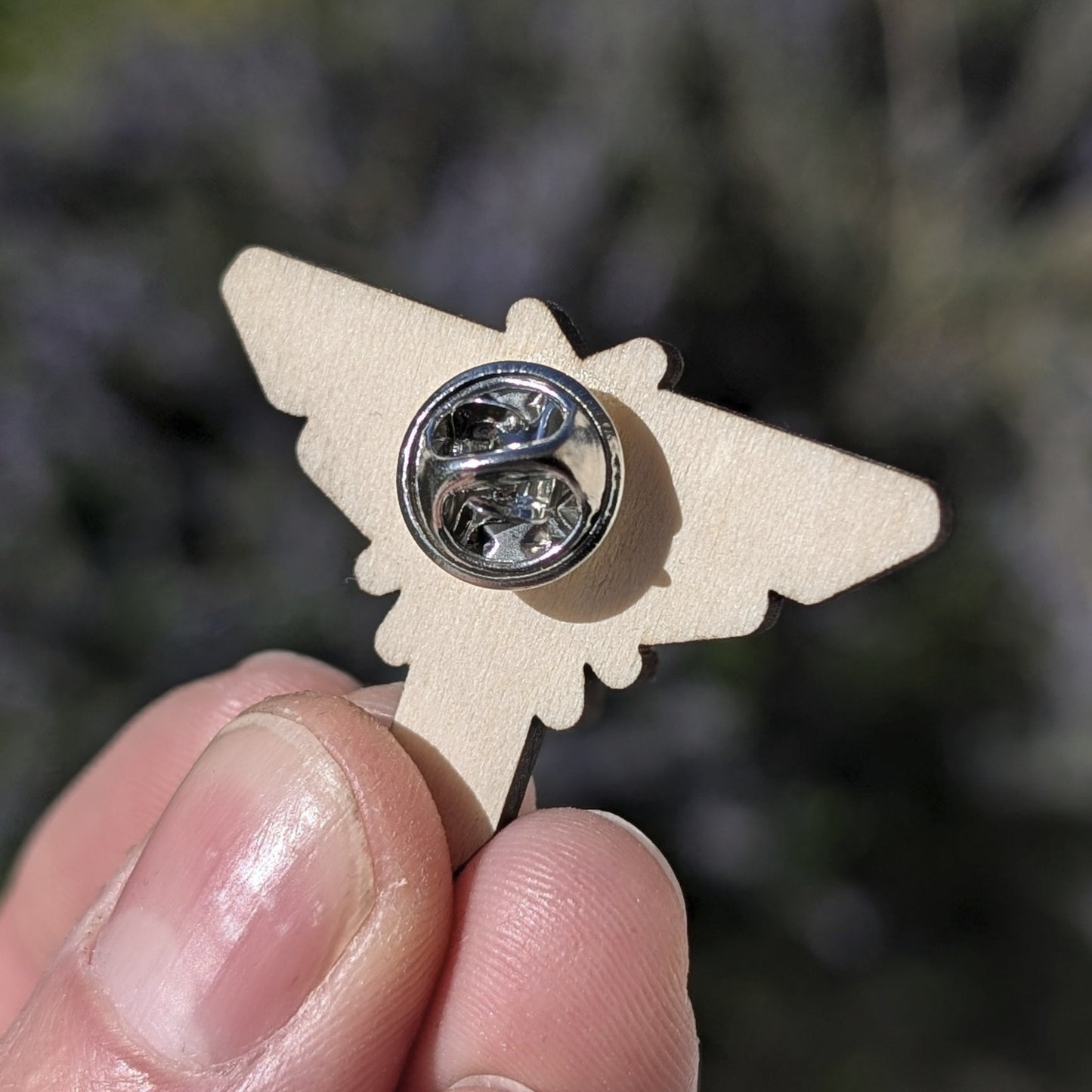 Arrière du pin's des Lucioles