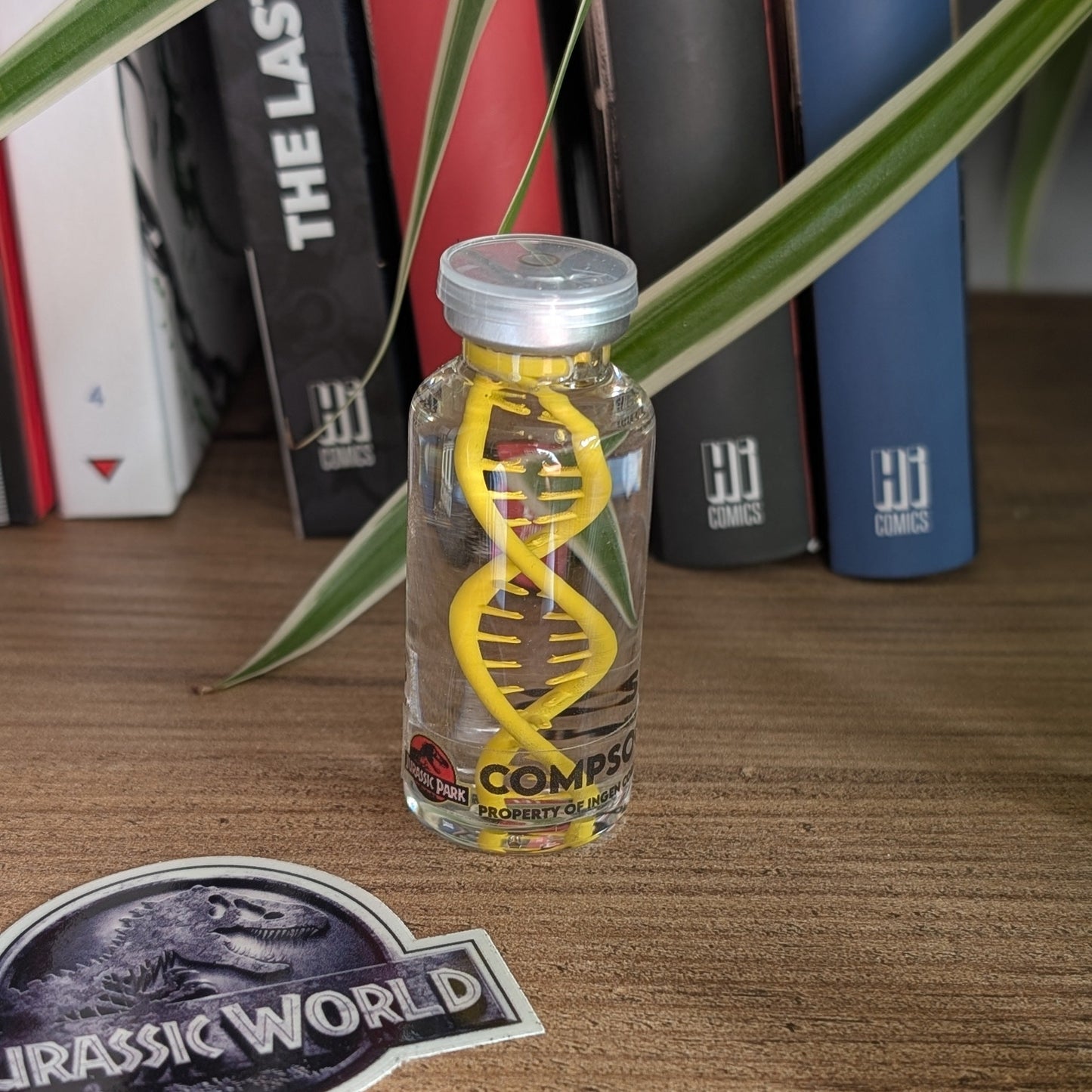 Fiole d'ADN de Compsognathus Jurassic Park en 30mL.