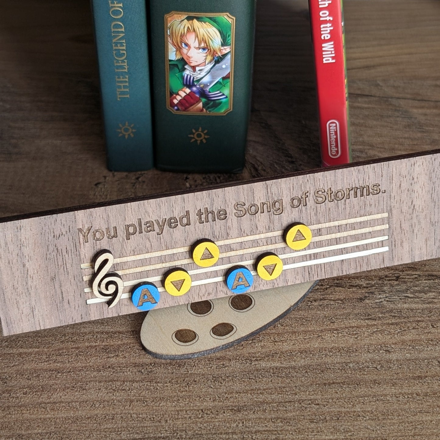 Chanson des tempêtes et son présentoir en forme d'ocarina