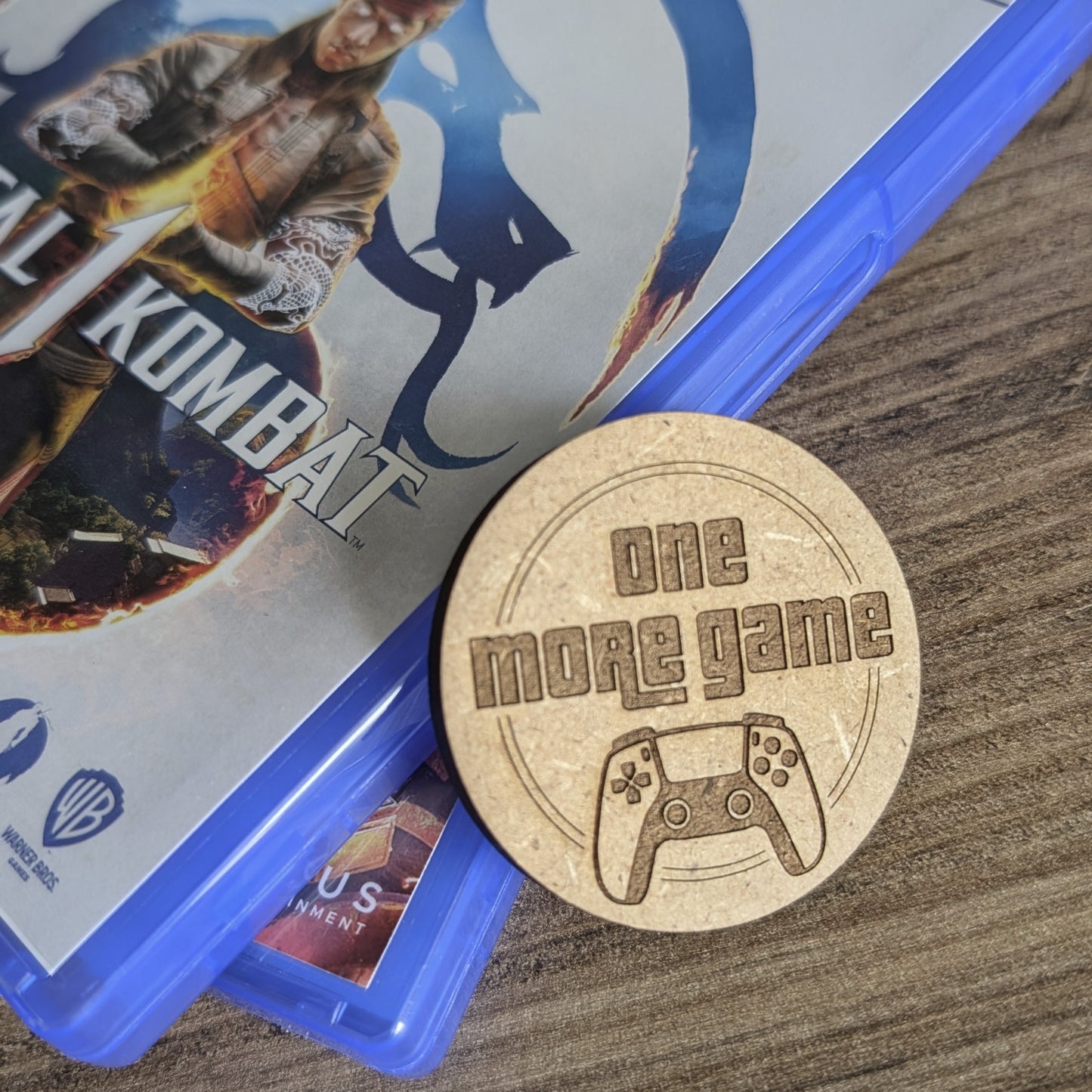 Pièce du gamer bois côté New Game