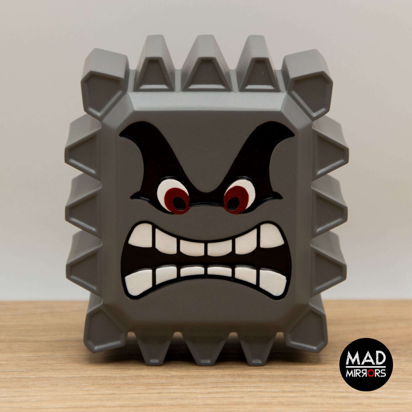 ⚠️ Thwomp classique - Dernière pièce avant disparition du catalogue! ⚠️