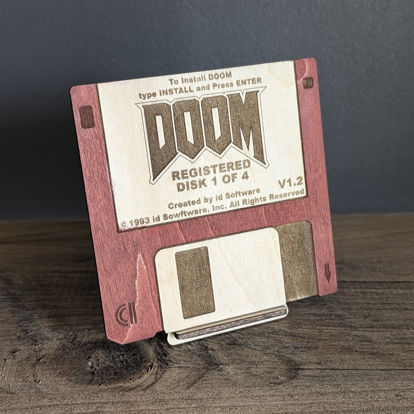 Réplique disquette Doom bois laser