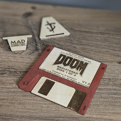 Présentoir bois pour disquette Doom