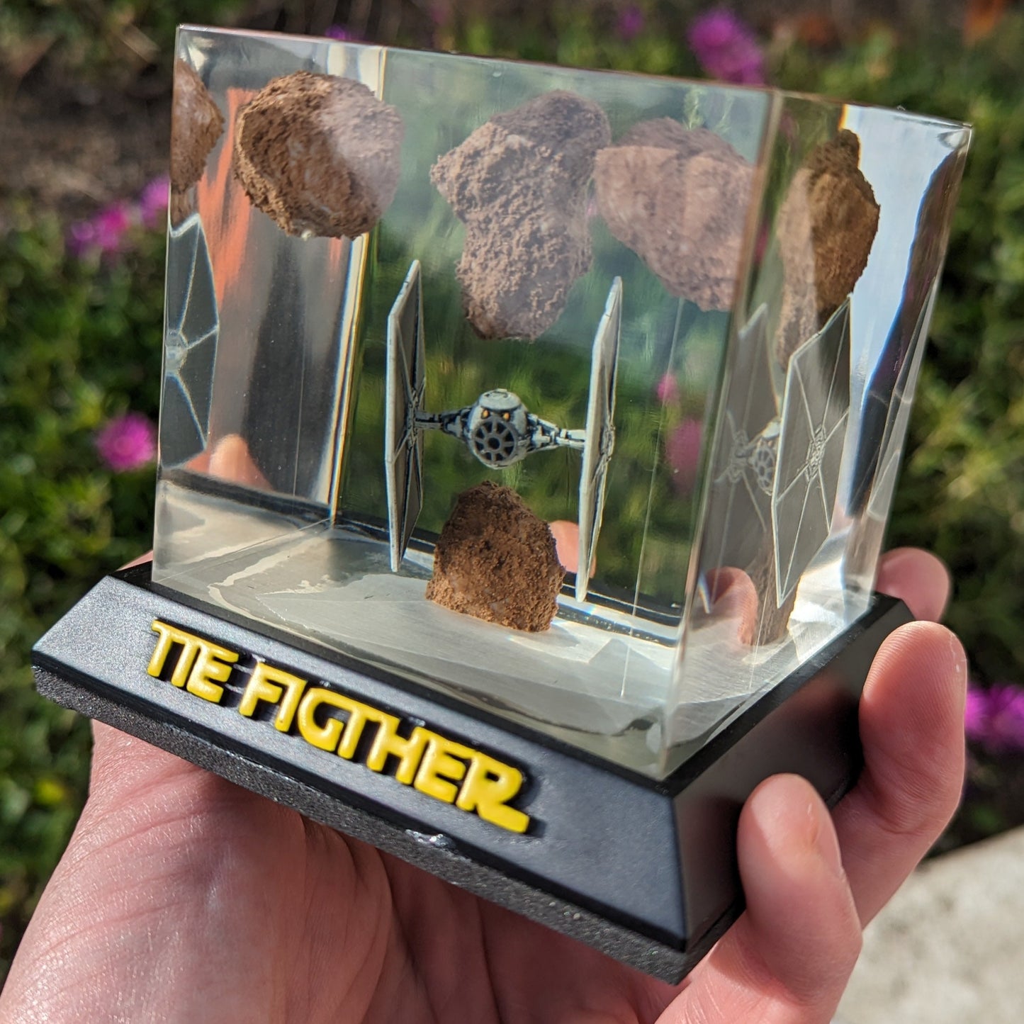 Lampe Star Wars Rétro-éclairée - Dioramas épiques!