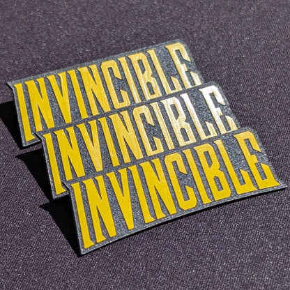Broche Invincible