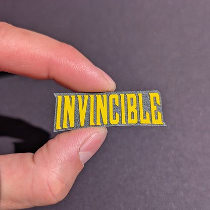 Broche Invincible