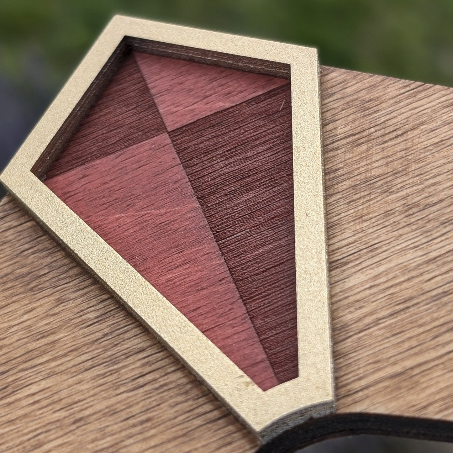 Texture du bois teinté à l’huile du boomerang Zelda