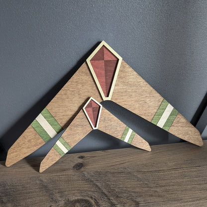 Vue d’ensemble des boomerangs Zelda avec fond sombre

