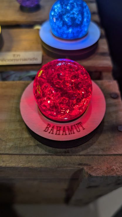 Matéria légendaire – Réplique Final Fantasy rétroéclairée par une base en bois personnalisable